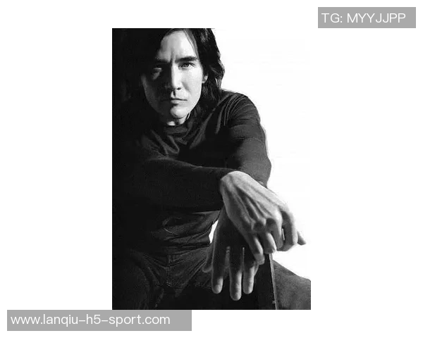 发福的肥扎重返斯坦福桥晒照感慨归家之路再续蓝桥情怀 发福的肥扎重返斯坦福桥晒照感慨归家之路再续蓝桥情怀